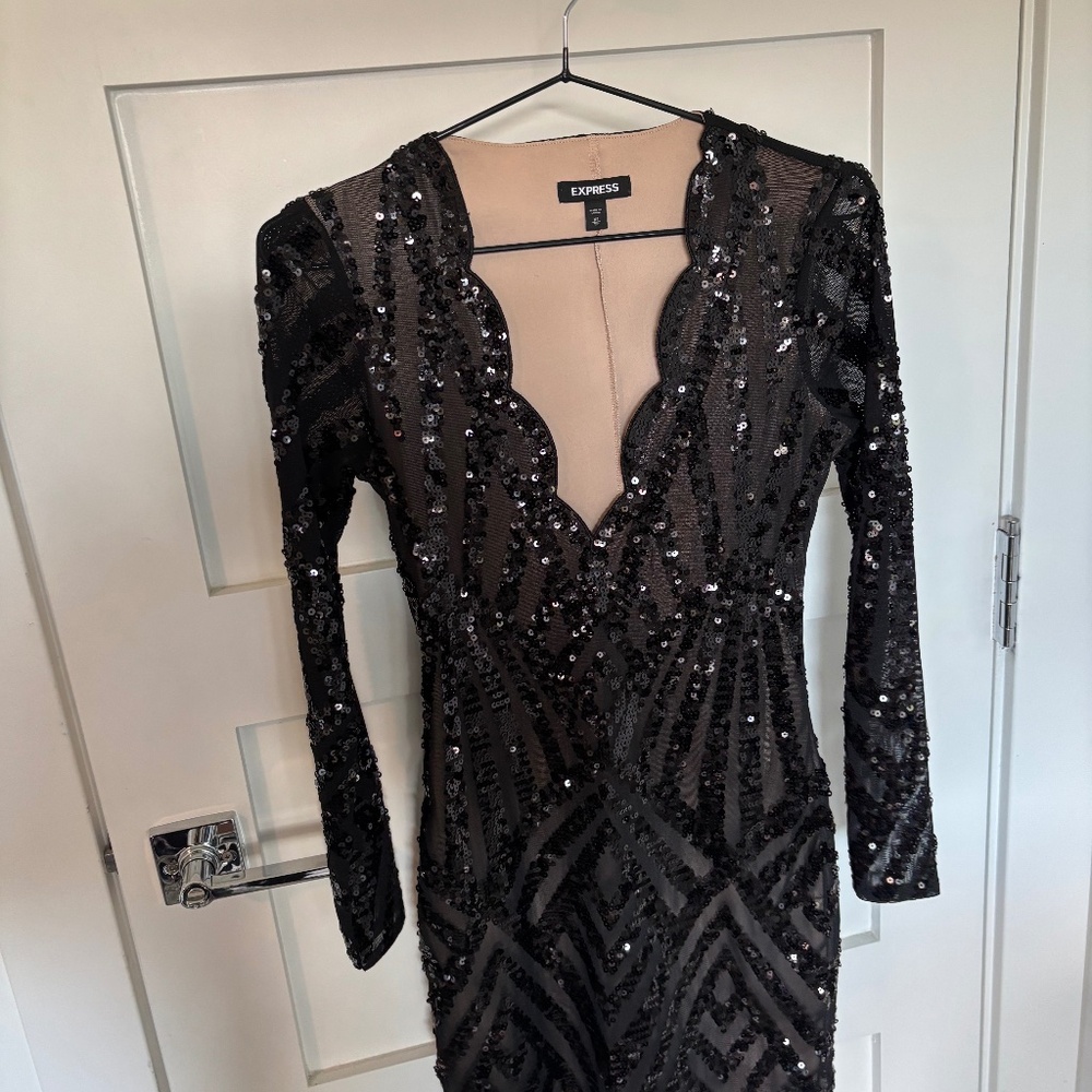 Express Sequin Long Sleeve Plunge Mini Dress